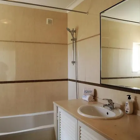 Casa Mendes Holiday home
